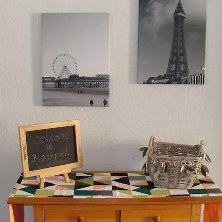 Langan'S Blackpool Holiday Let Esterno foto